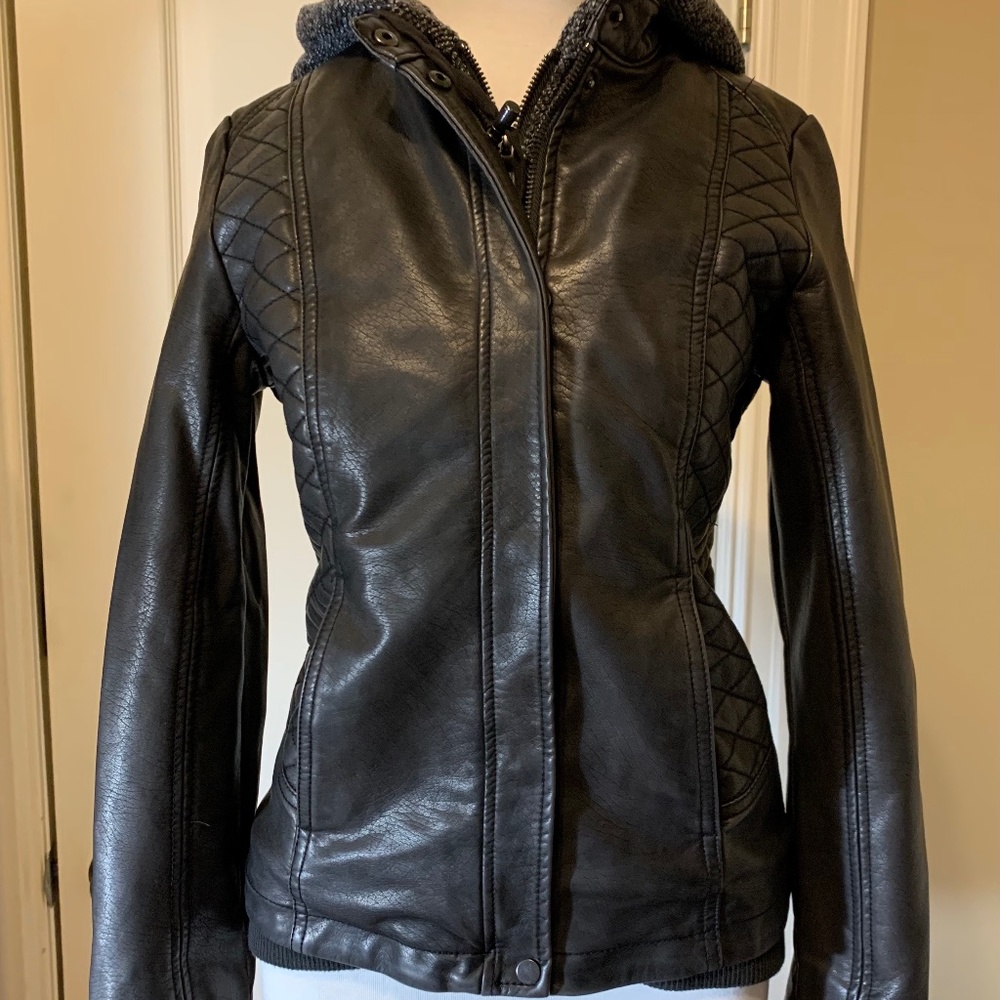 Dark Grey Mo-Ka Meriam Knit Hood Quilted Faux Leather Jacket - size XS
